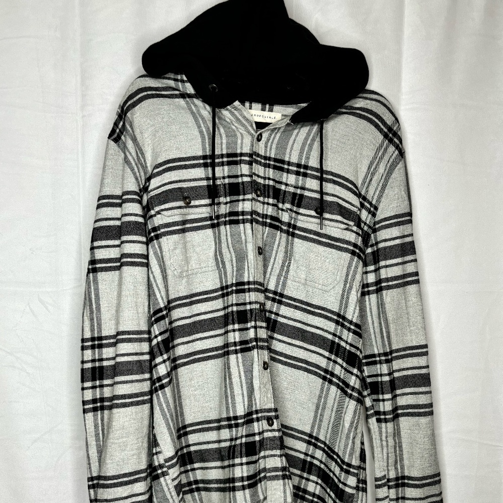 Aeropostale Long Sleeve Hooded Button Down Shirt